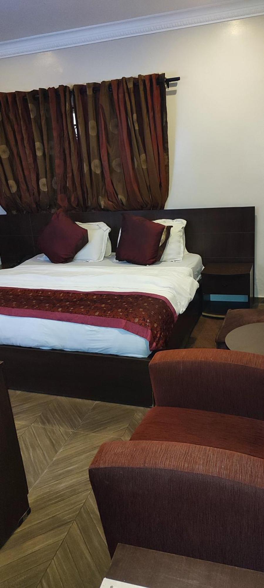 Grand Inn & Suites Ijebu Ode Zewnętrze zdjęcie